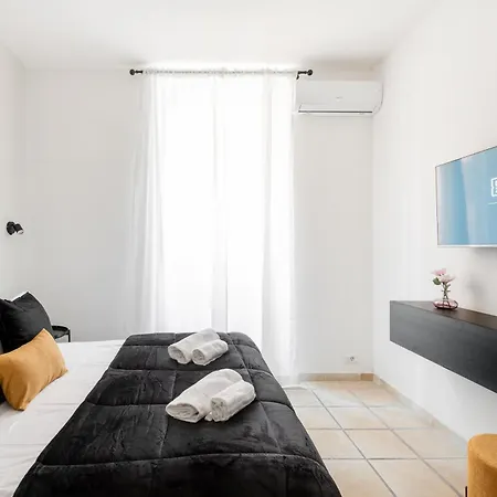 V San Lorenzo דירה *