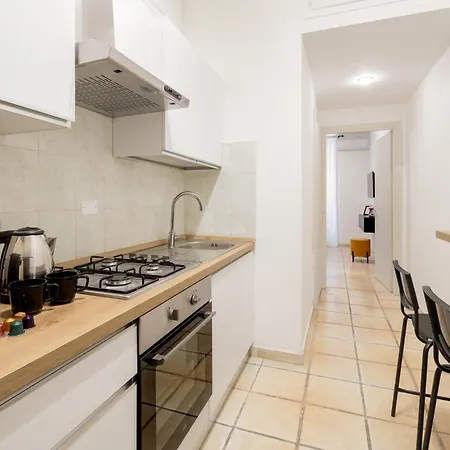 V San Lorenzo * רומא