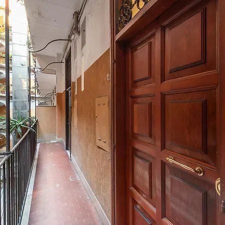 V San Lorenzo דירה *